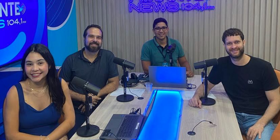 Cayro Léda e Tiago Quevedo durante o programa Atualidades (Yara Matos/Rádio Mirante News)